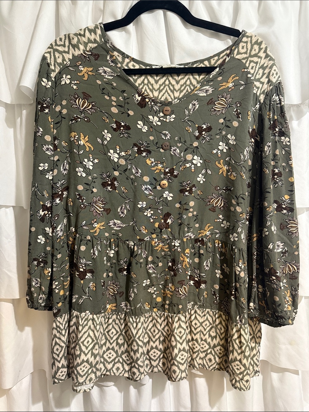 Floral Peplum Tunic Top in Olive Green